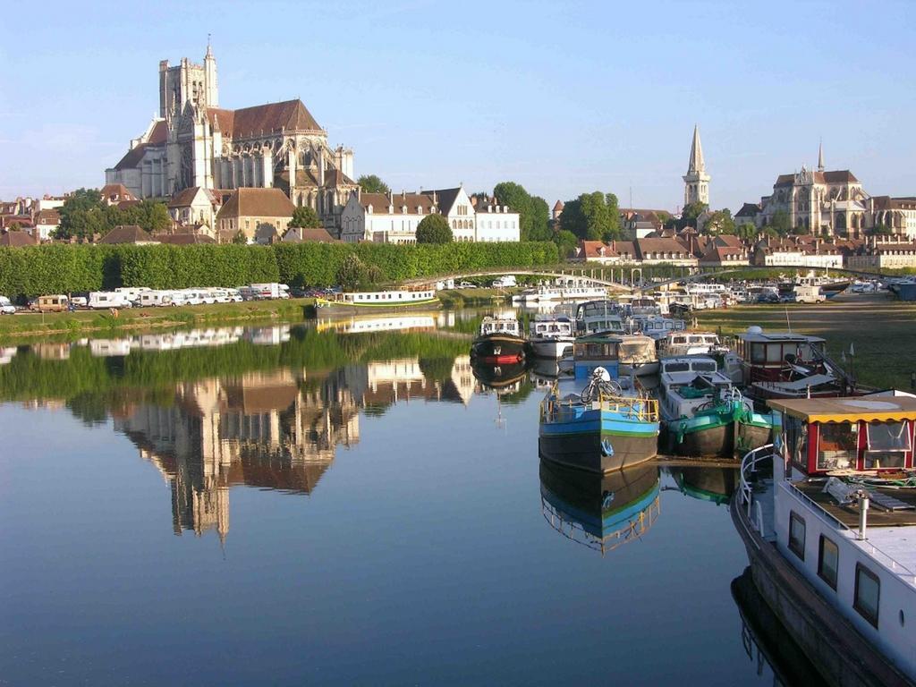 Premiere Classe Auxerre Monéteau Buitenkant foto